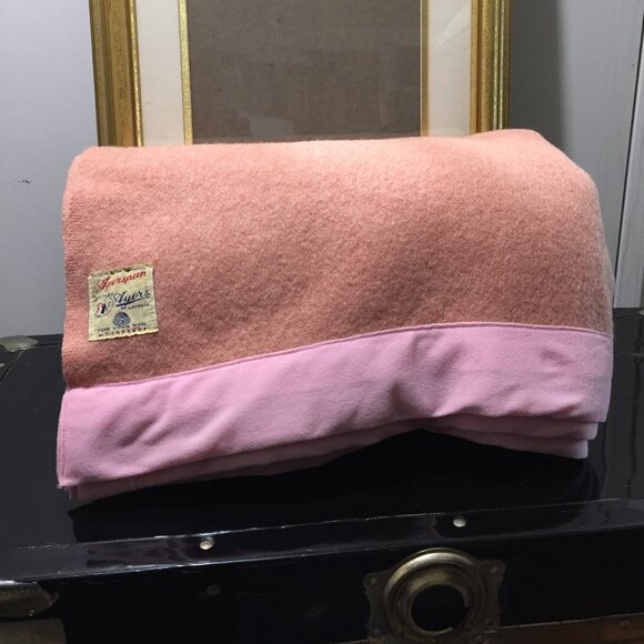 VINTAGE AYERSPUN by AYERS WOOL DOUBLE SIZE BLANKETS - Picture 2 of 7